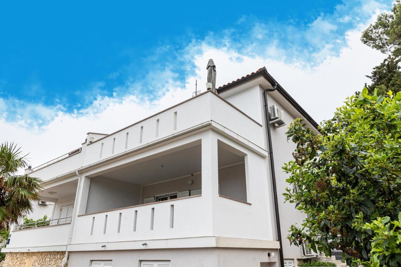 Apartmani Jasarevic Šilo Екстериор снимка