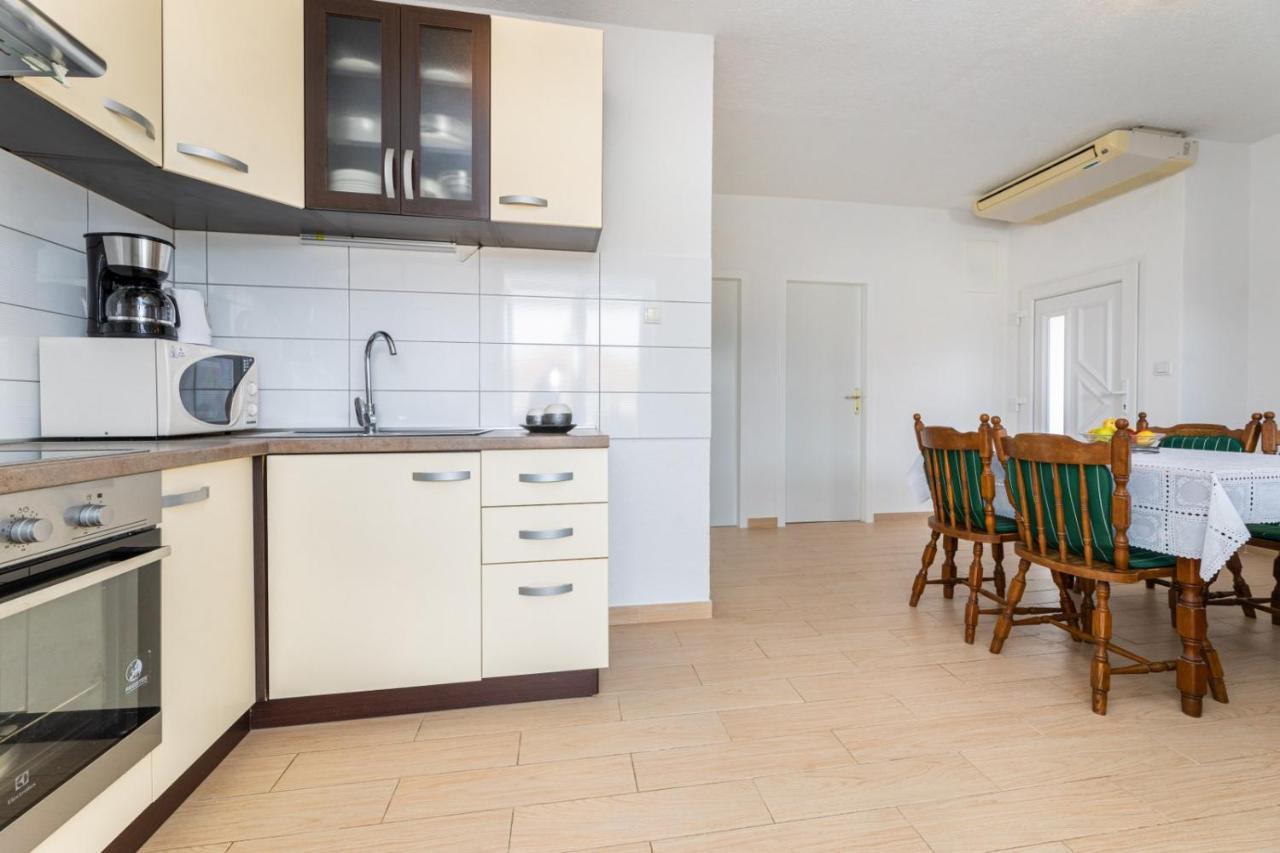 Apartmani Jasarevic Šilo Екстериор снимка